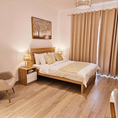 B11 Comfy Studio With Canal And Pool View